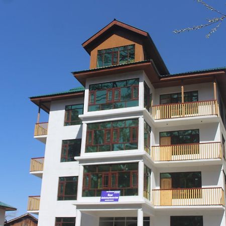 Hotel Gulmarg House Екстер'єр фото